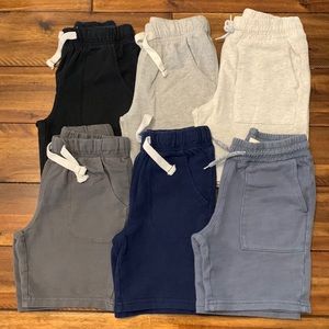 Boys 6 piece shorts bundle size 6